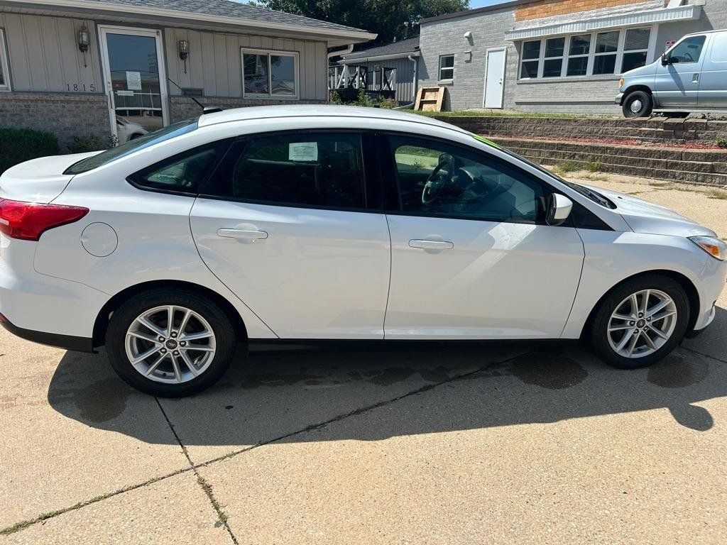 Used 2018 Ford Focus SE FWD image 6