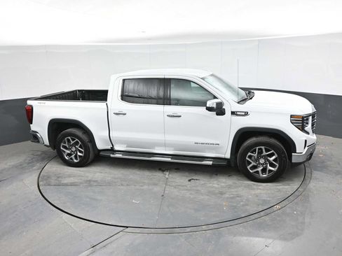 Used 2024 GMC Sierra 1500 SLT w/ SLT Premium Plus Package AWD/4WD image 35