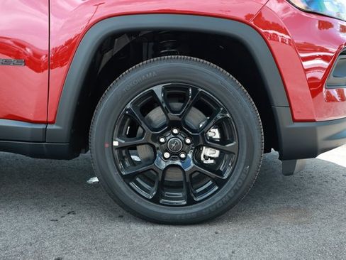 New 2026 Jeep Compass Latitude AWD/4WD image 5