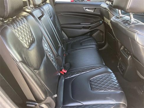 Used 2024 Ford Edge Titanium image 34