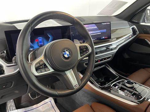 Certified 2025 BMW X5 xDrive40i w/ Executive Package image 12