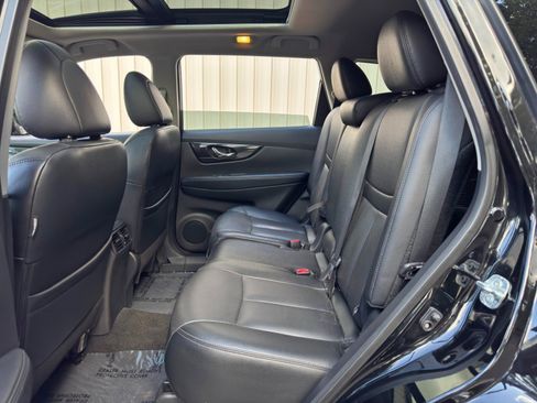 Used 2019 Nissan Rogue SL w/ Premium Package AWD/4WD image 40