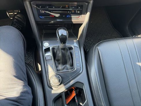 Certified 2024 Volkswagen Tiguan SE R-Line w/ MDO Package, Two-Row image 19