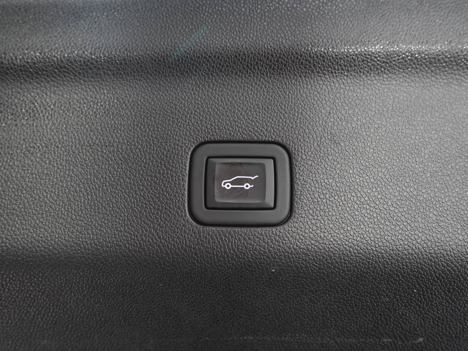 Used 2023 GMC Yukon XL Denali AWD/4WD image 11