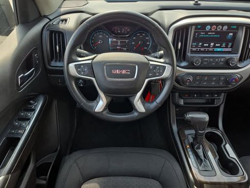 Used 2017 GMC Canyon SLE w/ SLE Convenience Package image 8