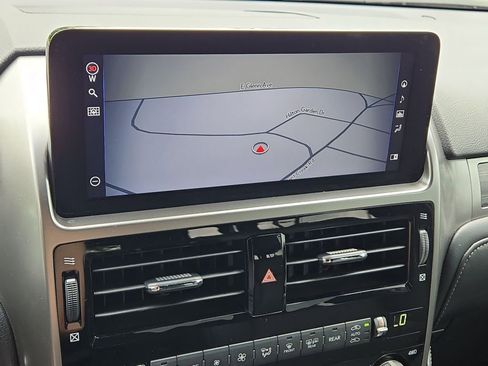 Used 2023 Lexus GX 460 Premium image 24