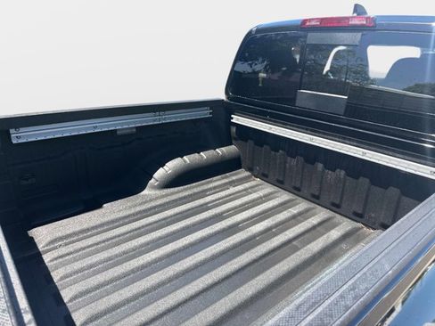 Certified 2026 Nissan Frontier SV w/ SV Convenience Package image 15