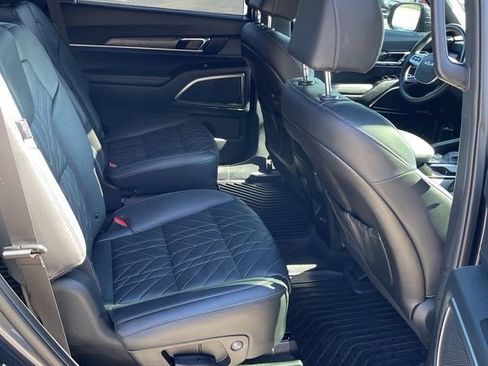 Used 2025 Kia Telluride SX X-Line image 17