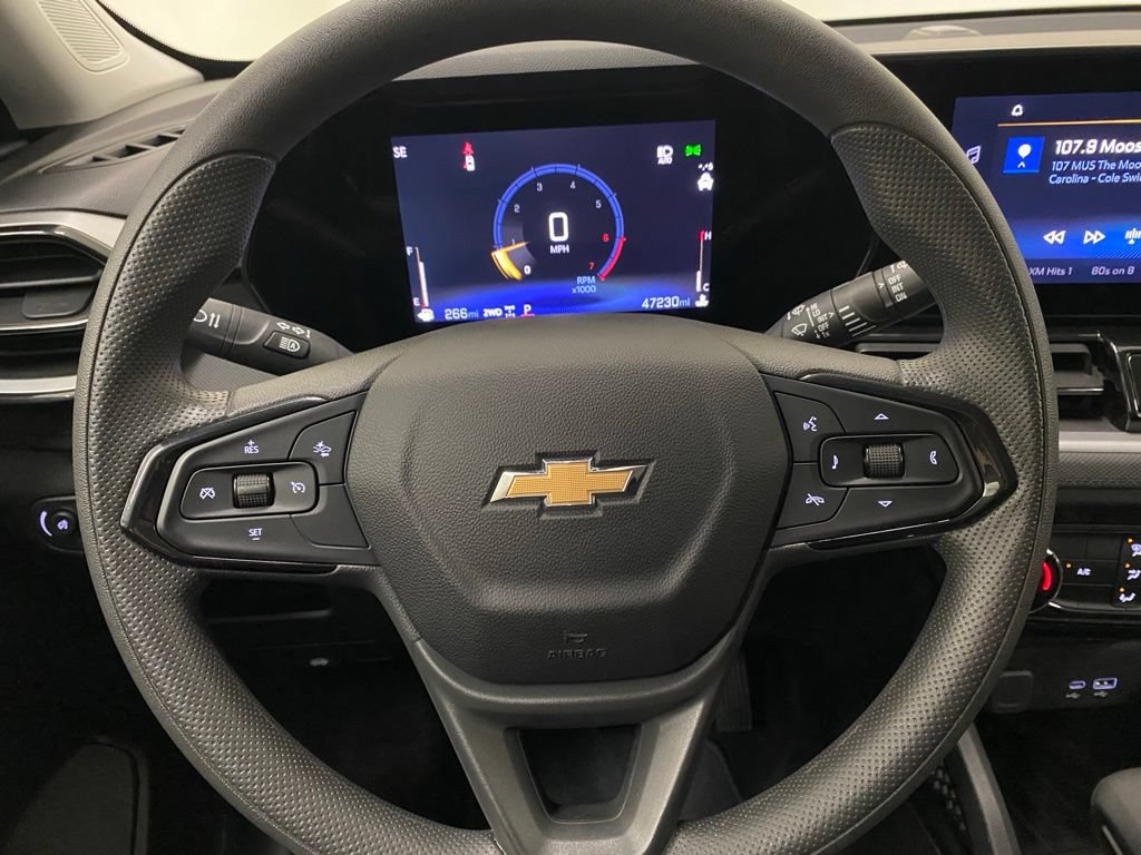 Used 2025 Chevrolet TrailBlazer LT AWD/4WD image 22