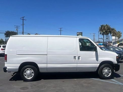 Used 2013 Ford E-150 and Econoline 150 image 5