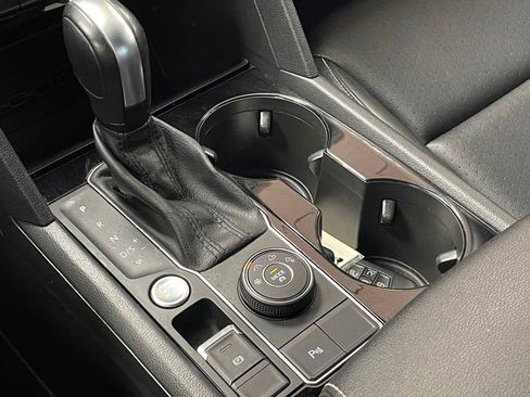 Used 2020 Volkswagen Atlas Cross Sport SEL R-Line image 29