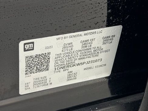Used 2023 Chevrolet Traverse LT FWD image 23
