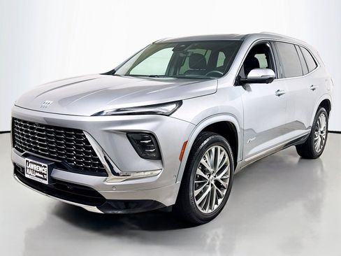 Certified 2025 Buick Enclave Avenir w/ Super Cruise Package AWD/4WD image 1