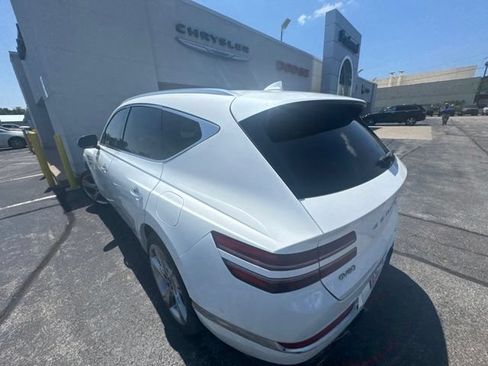 Used 2022 Genesis GV80 3.5T w/ Prestige Package 07 AWD/4WD image 3