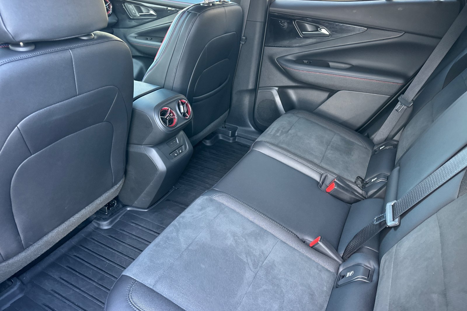 Used 2026 Chevrolet Blazer EV RS FWD image 12