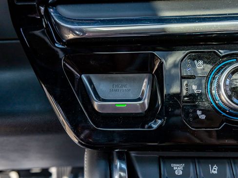 Used 2024 GMC Sierra 2500 Denali Ultimate w/ Max Trailering Package image 23