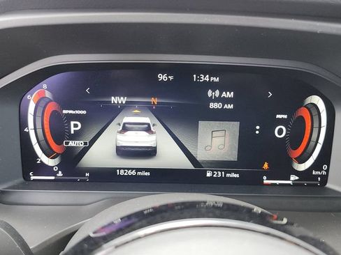 Used 2024 Nissan Rogue SL AWD/4WD image 38