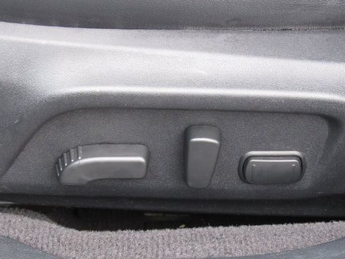 Used 2018 Subaru Outback 2.5i Limited w/ Popular Package #2 image 11