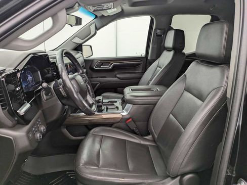 Used 2022 Chevrolet Silverado 1500 RST w/ Convenience Package II image 19