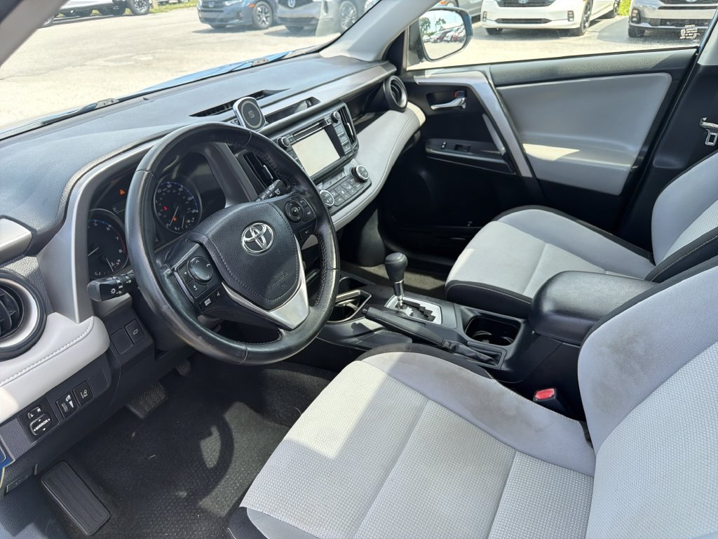 Used 2018 Toyota RAV4 XLE FWD image 19