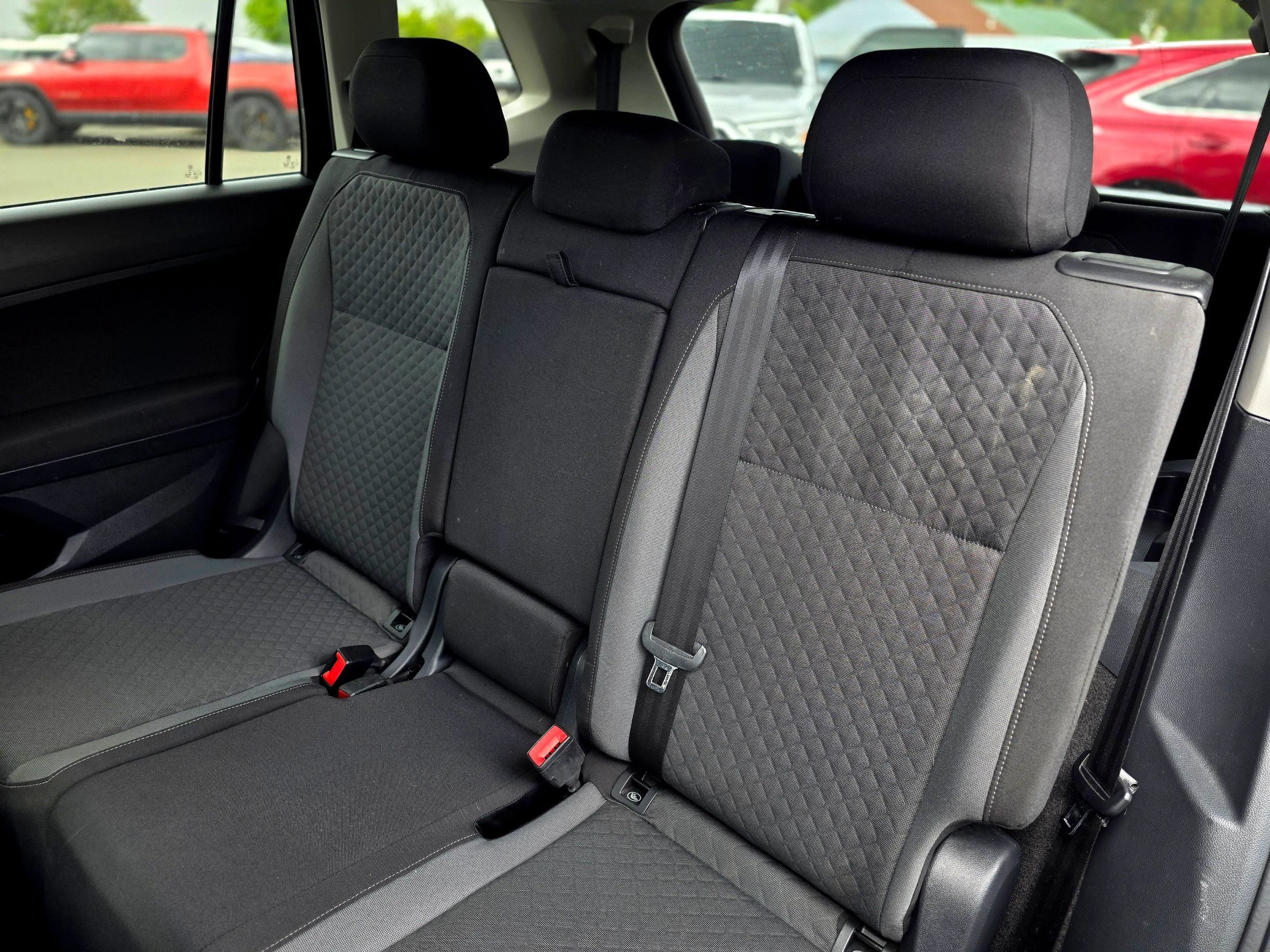 Used 2019 Volkswagen Tiguan S w/ 3rd Row Seat Package AWD/4WD image 33