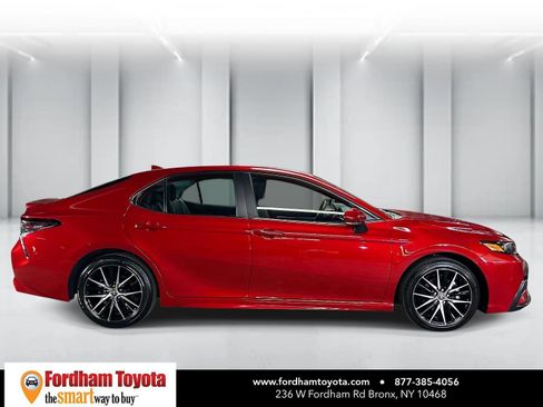 Certified 2024 Toyota Camry SE FWD image 2