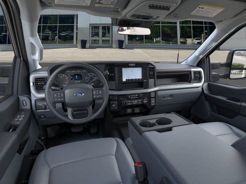 New 2026 Ford F550 XL w/ XL Chrome Package image 9