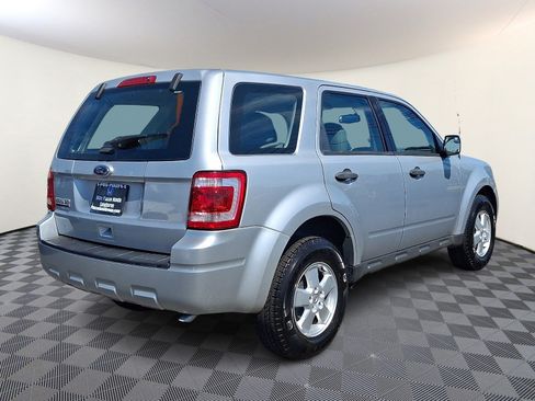 Used 2012 Ford Escape XLS FWD image 7