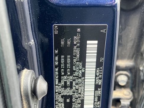 Used 2024 Toyota Highlander XLE image 54