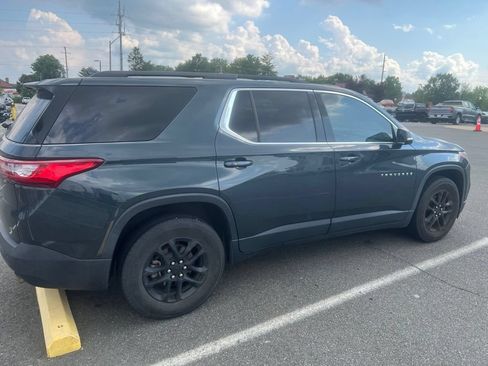 Used 2019 Chevrolet Traverse LT FWD image 4