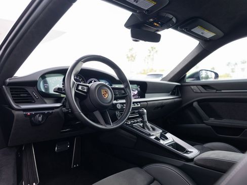 Certified 2022 Porsche 911 GT3 image 4