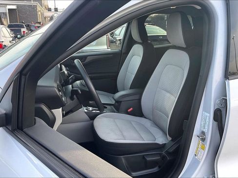 Used 2025 Ford Escape Active image 23