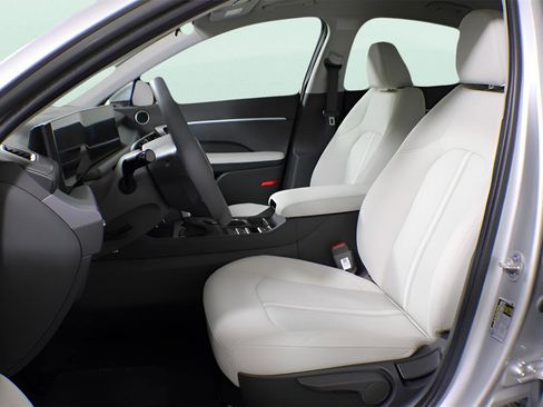 New 2025 Hyundai Sonata SE image 12