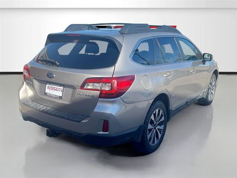 Used 2015 Subaru Outback 2.5i Limited image 7