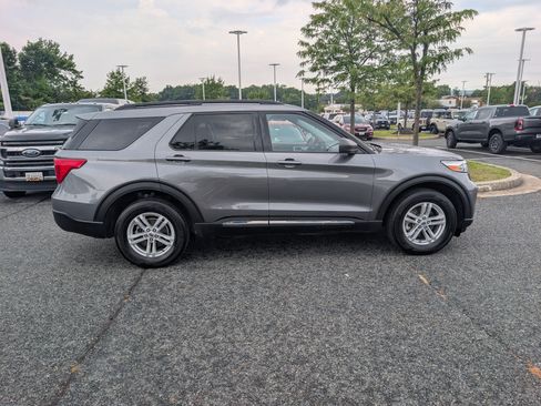 Certified 2024 Ford Explorer XLT w/ Equipment Group 202A AWD/4WD image 2