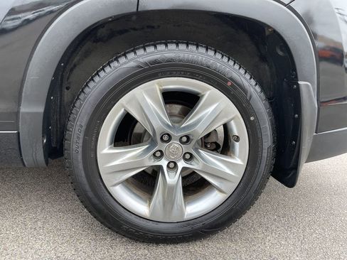 Used 2014 Toyota Highlander Limited image 10