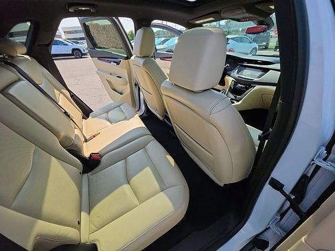 Used 2017 Cadillac XT5 Premium Luxury AWD/4WD image 27
