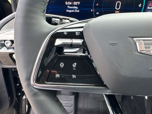 New 2025 Cadillac Lyriq Luxury image 30