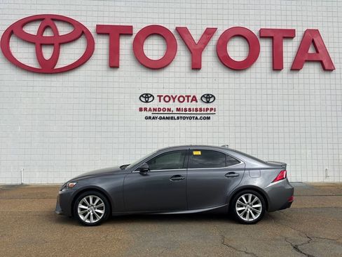 Used 2016 Lexus IS 200t 200t image 2