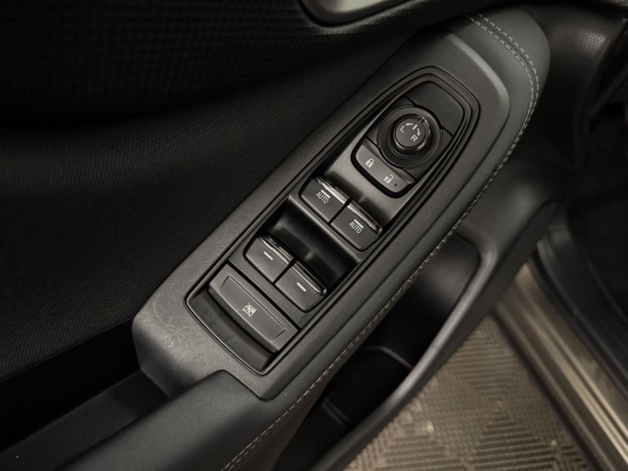 Used 2021 Subaru Forester Premium AWD/4WD image 6