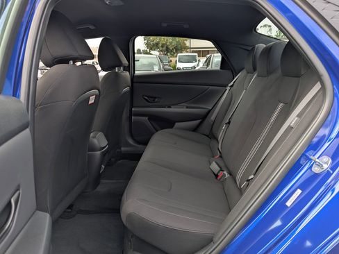 Certified 2025 Hyundai Elantra SEL w/ Cargo Package FWD image 15