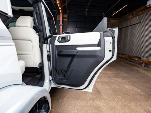 Used 2026 Ford Bronco Heritage Edition AWD/4WD image 38