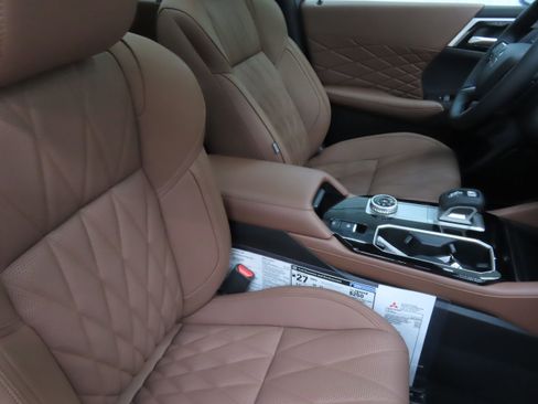 New 2025 Mitsubishi Outlander SEL image 25