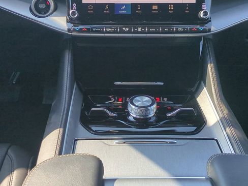New 2026 Jeep Grand Wagoneer Limited AWD/4WD image 20