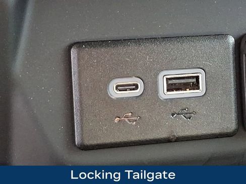 Used 2025 Chevrolet Silverado 1500 W/T image 17