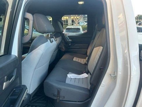 Used 2024 Toyota Tacoma TRD Sport image 9