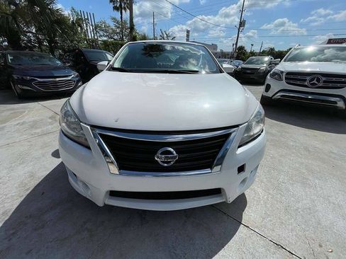 Used 2015 Nissan Sentra SR w/ SR Premium Package FWD image 1
