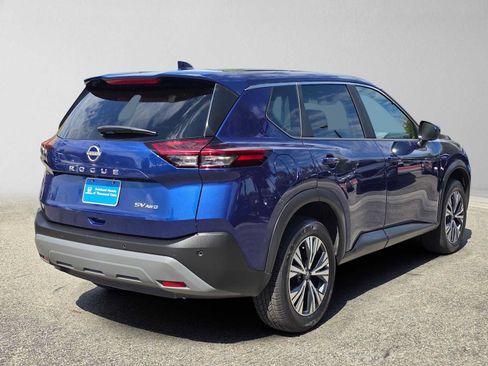 Used 2023 Nissan Rogue SV AWD/4WD image 3