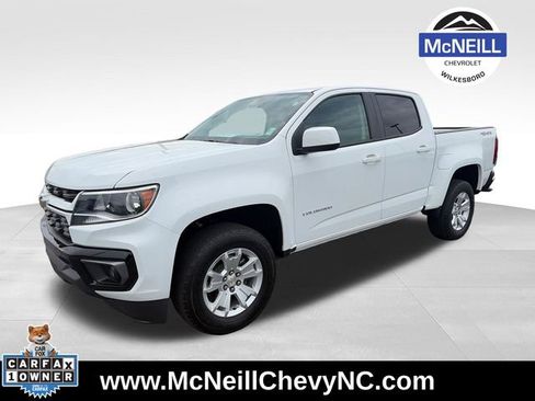 Used 2022 Chevrolet Colorado LT w/ LT Convenience Package AWD/4WD image 3