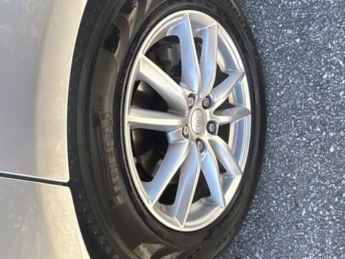 Used 2019 Land Rover Range Rover image 26